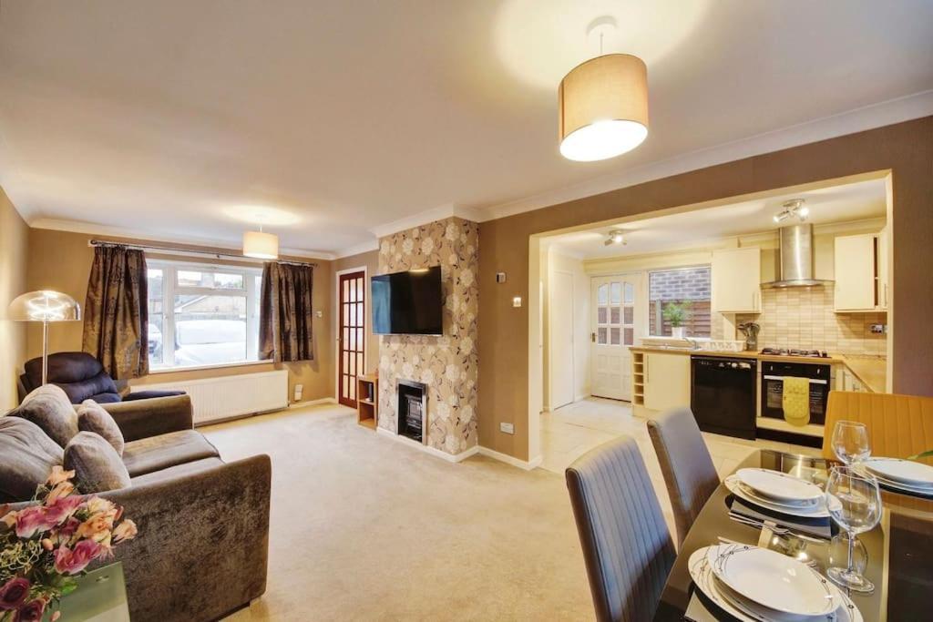 Beautiful Home Close To Town Free Netflix, Wifi Solihull Eksteriør bilde