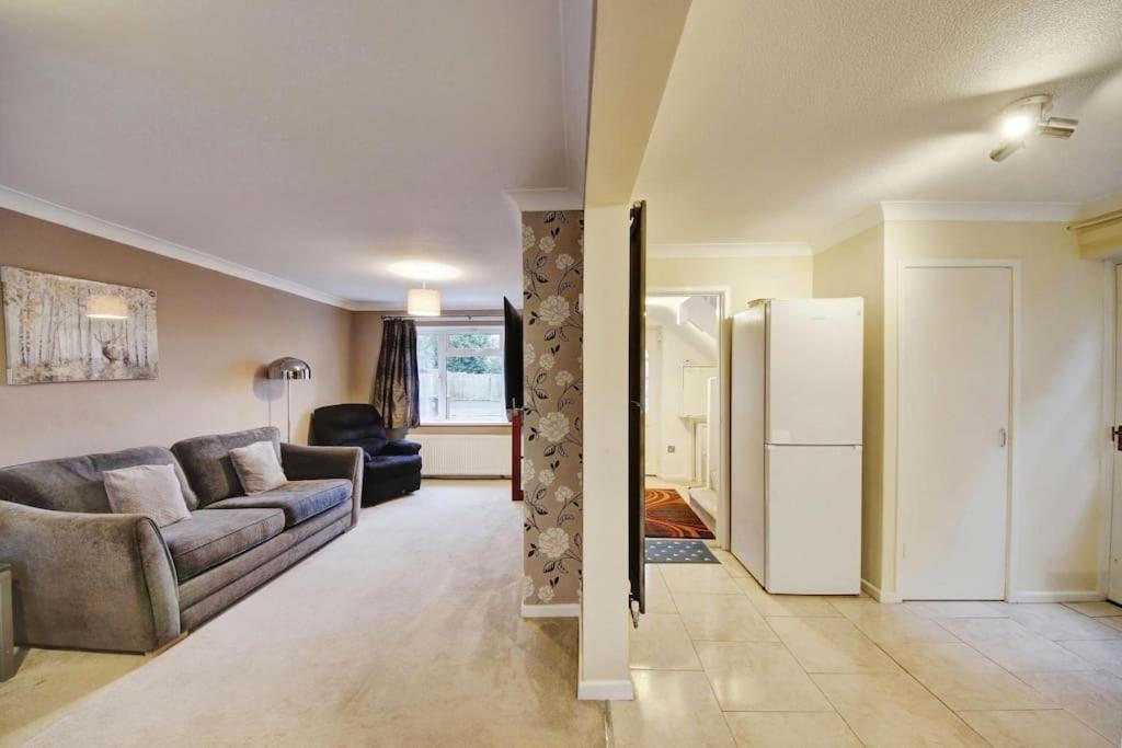 Beautiful Home Close To Town Free Netflix, Wifi Solihull Eksteriør bilde