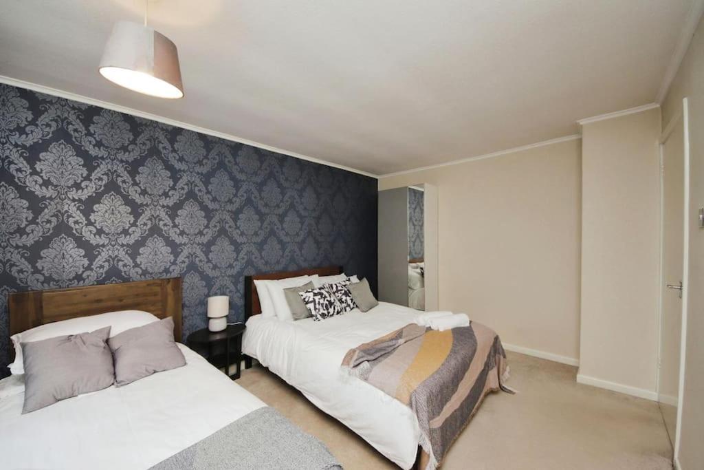 Beautiful Home Close To Town Free Netflix, Wifi Solihull Eksteriør bilde