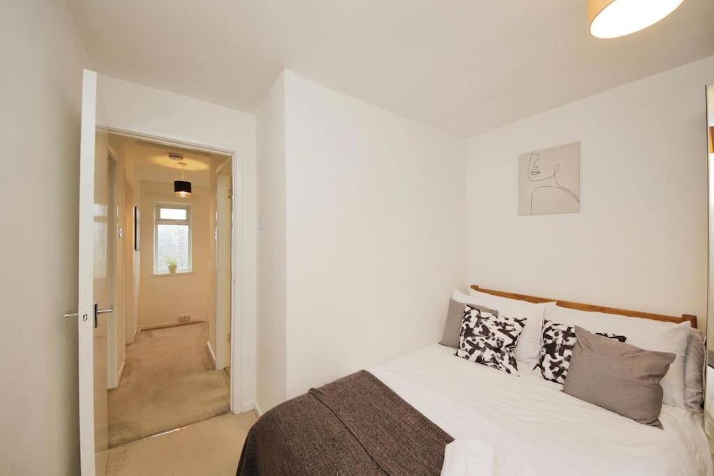 Beautiful Home Close To Town Free Netflix, Wifi Solihull Eksteriør bilde