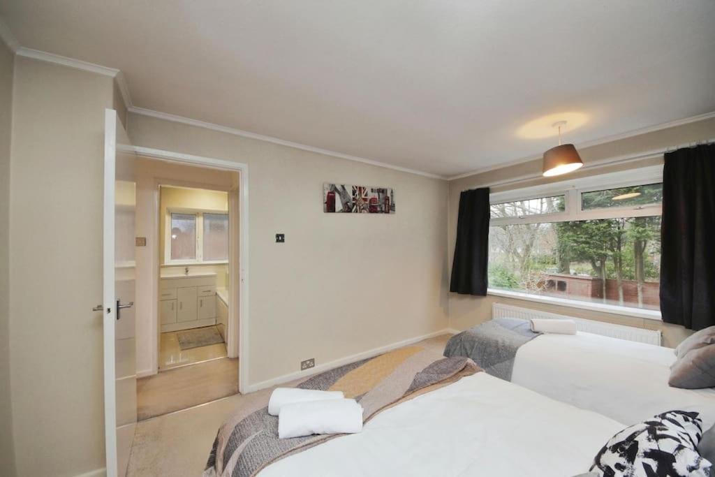 Beautiful Home Close To Town Free Netflix, Wifi Solihull Eksteriør bilde